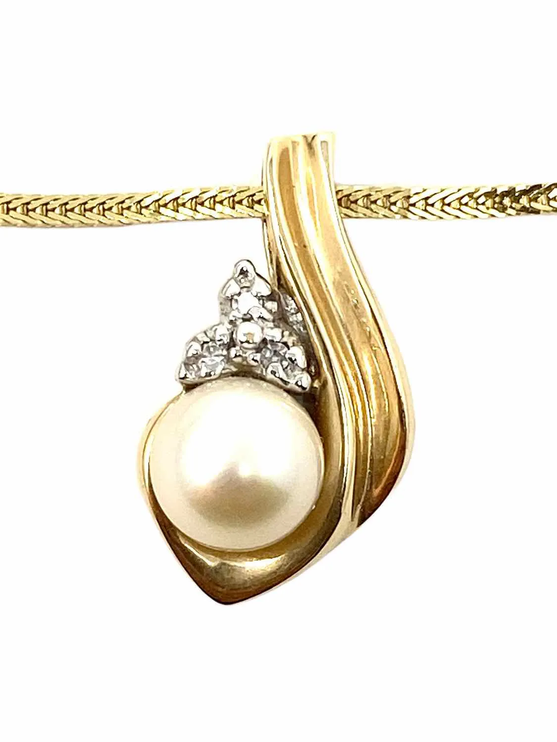 14K Pearl/Diamond Necklace