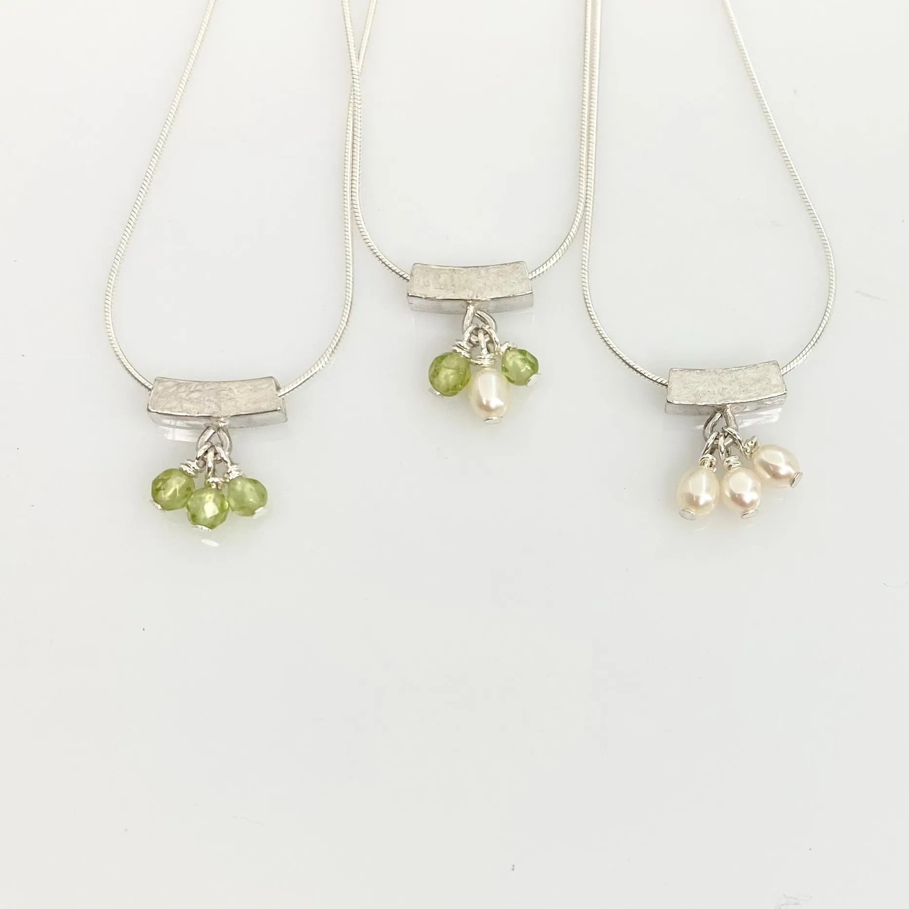 Balance Birthstone Peridot Slider Necklace