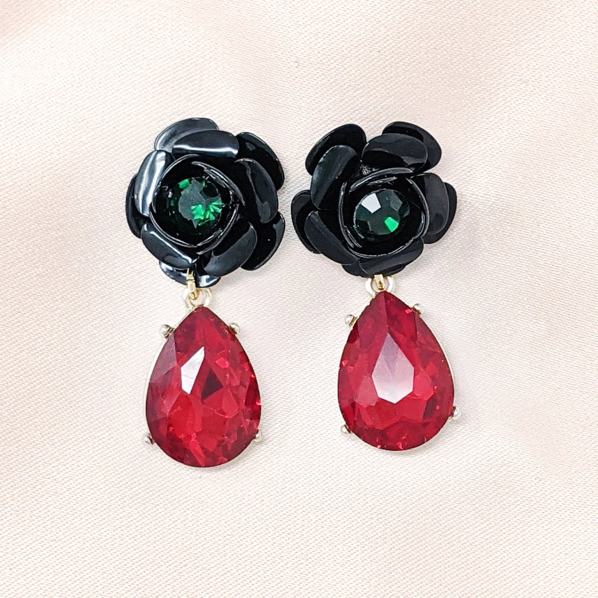 Crystal Teardrop Earrings: Rock & Rose Style Dangle Crystal Earrings