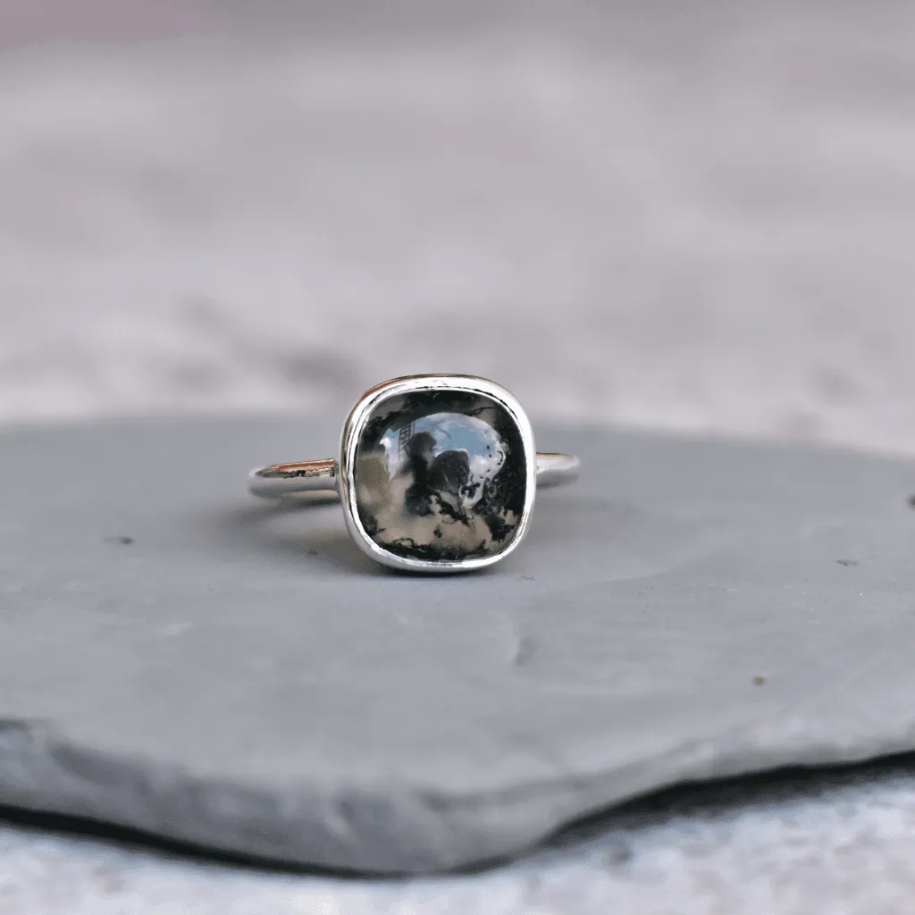 Cushion Conquer - Moss Agate Ring