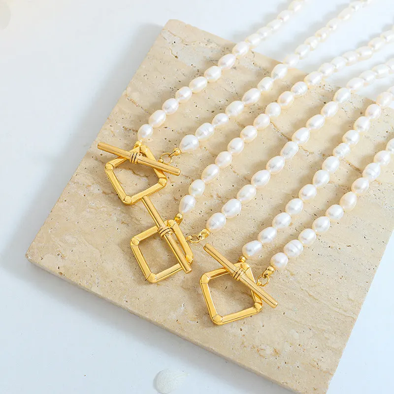 Delicate Freshwater Pearl Necklace with Gold-Plated T Buckle