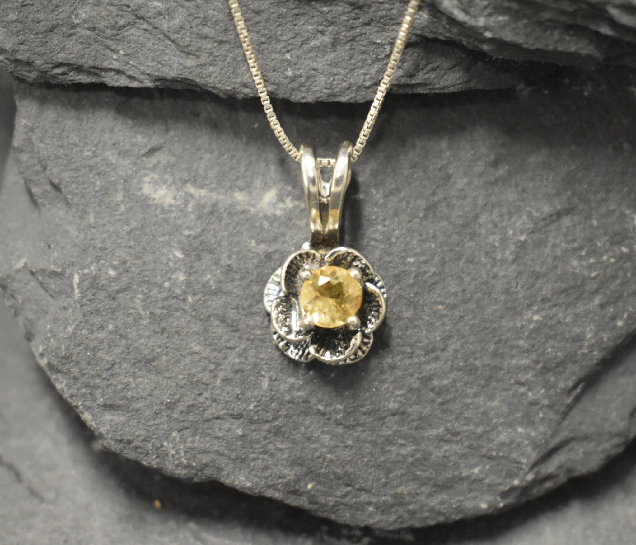 Flower Citrine Pendant - Vintage Flower Necklace - Dainty Citrine Necklace