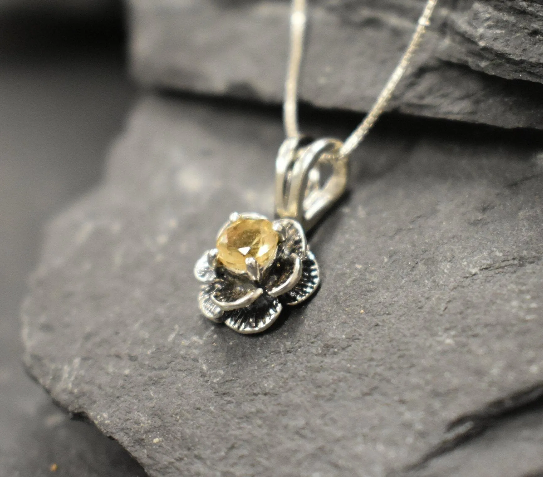 Flower Citrine Pendant - Vintage Flower Necklace - Dainty Citrine Necklace