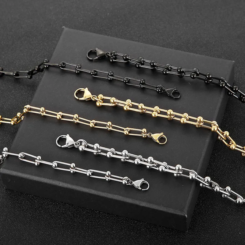 Korean Hip-Hop Titanium Steel Horseshoe Buckle Bracelet for Trendy Men and Women