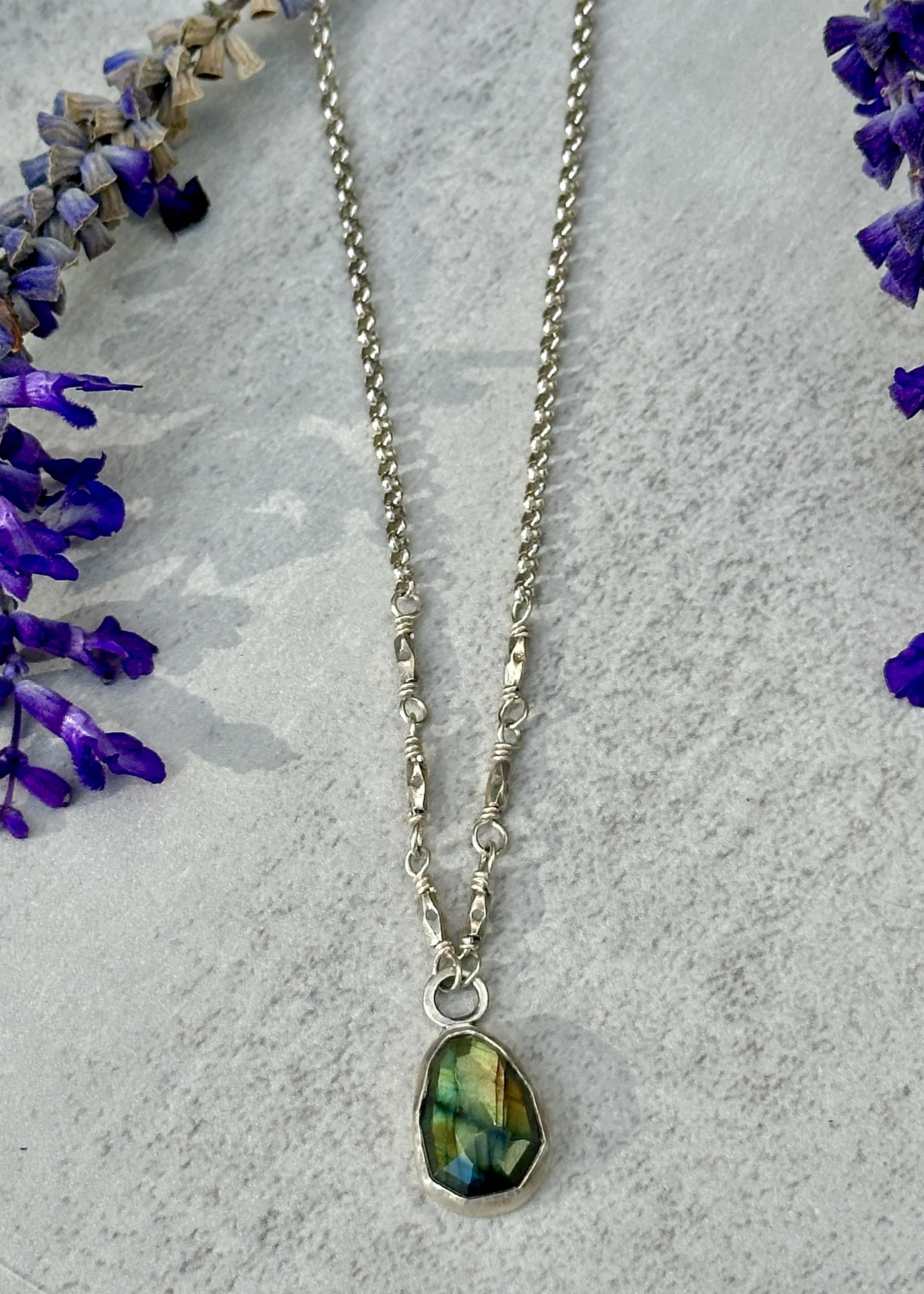 Labradorite Links Necklace