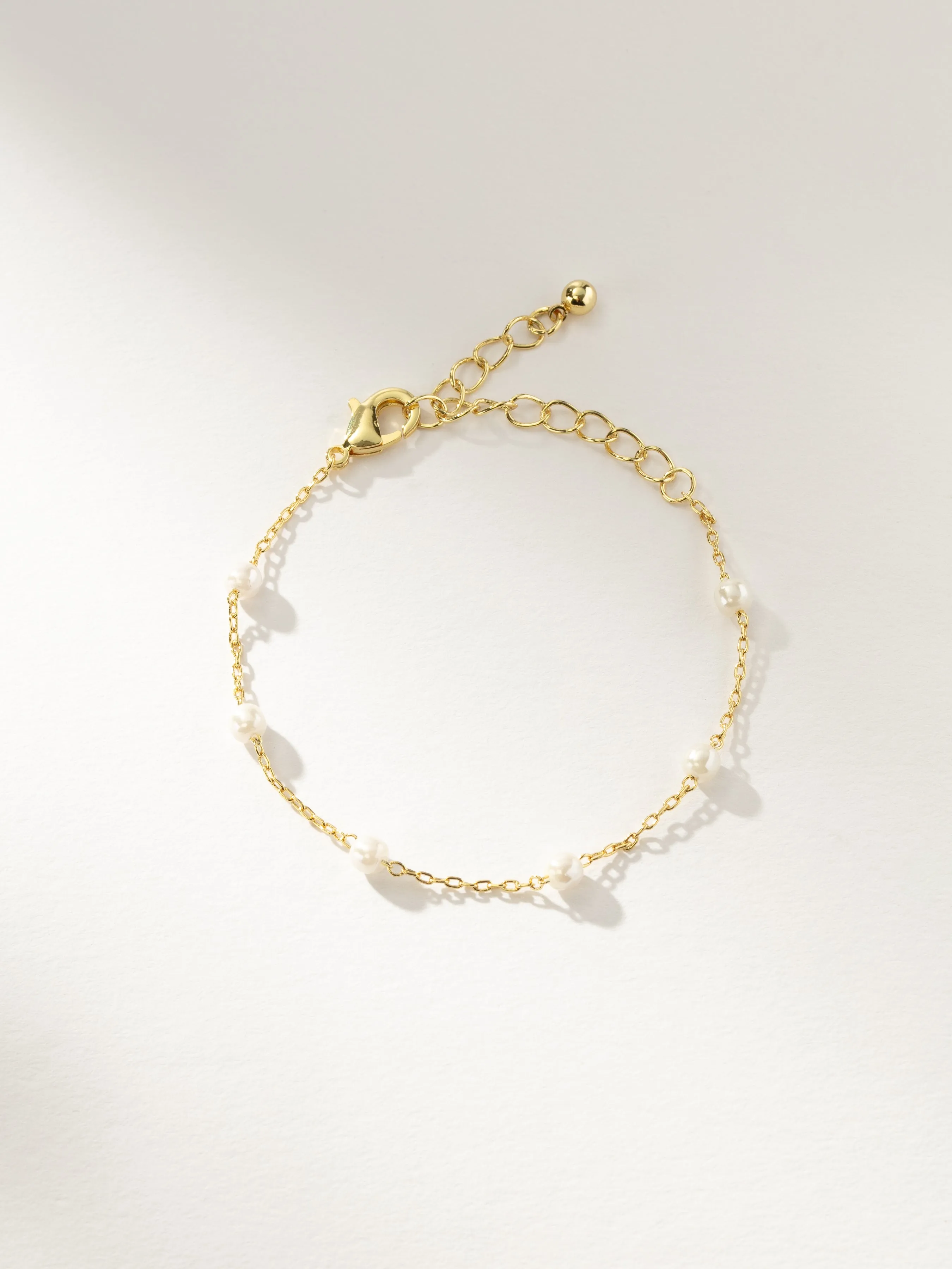 Pearl and Chain Bracelet