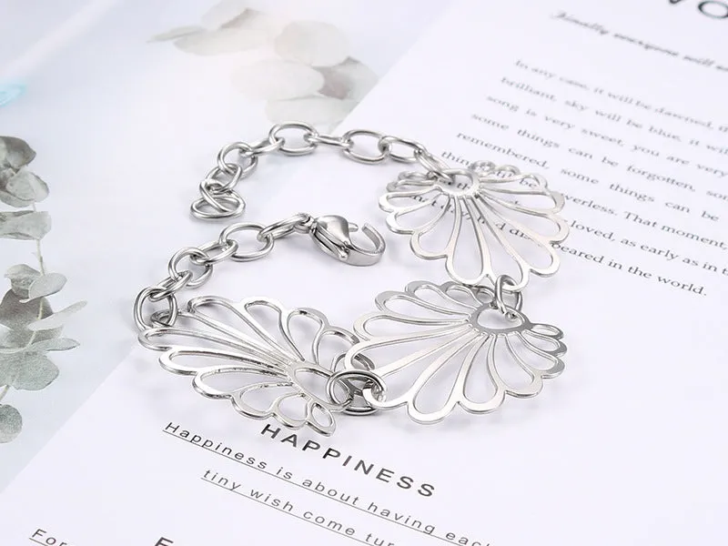 Personalized Large Flower Titanium Steel Bracelet for Women – Elegant Stainless Steel Jewelry