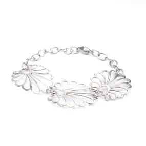 Personalized Large Flower Titanium Steel Bracelet for Women – Elegant Stainless Steel Jewelry