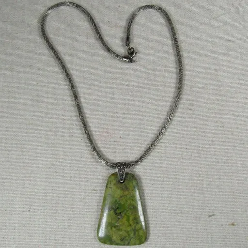 Rare Jasper Prima Verde Gemstone Pendant Necklace