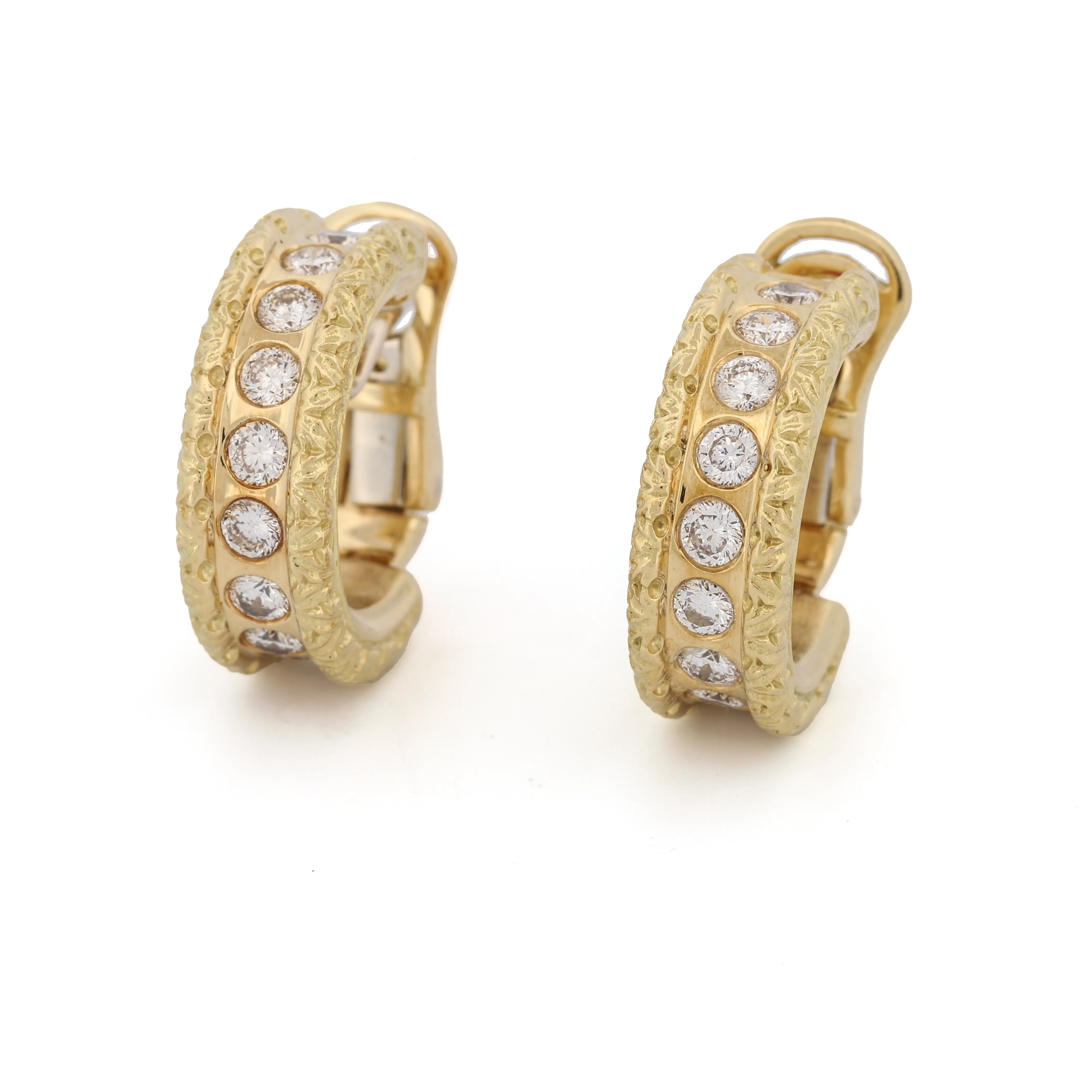 Roberto Coin Diamond Florentine Hoop Earrings in 18k Yellow Gold 1.50 cttw