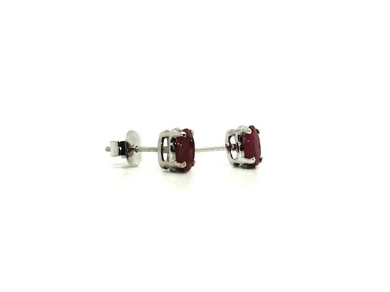 Ruby Stud Oval Cut Ad No.0867 (5/7mm )