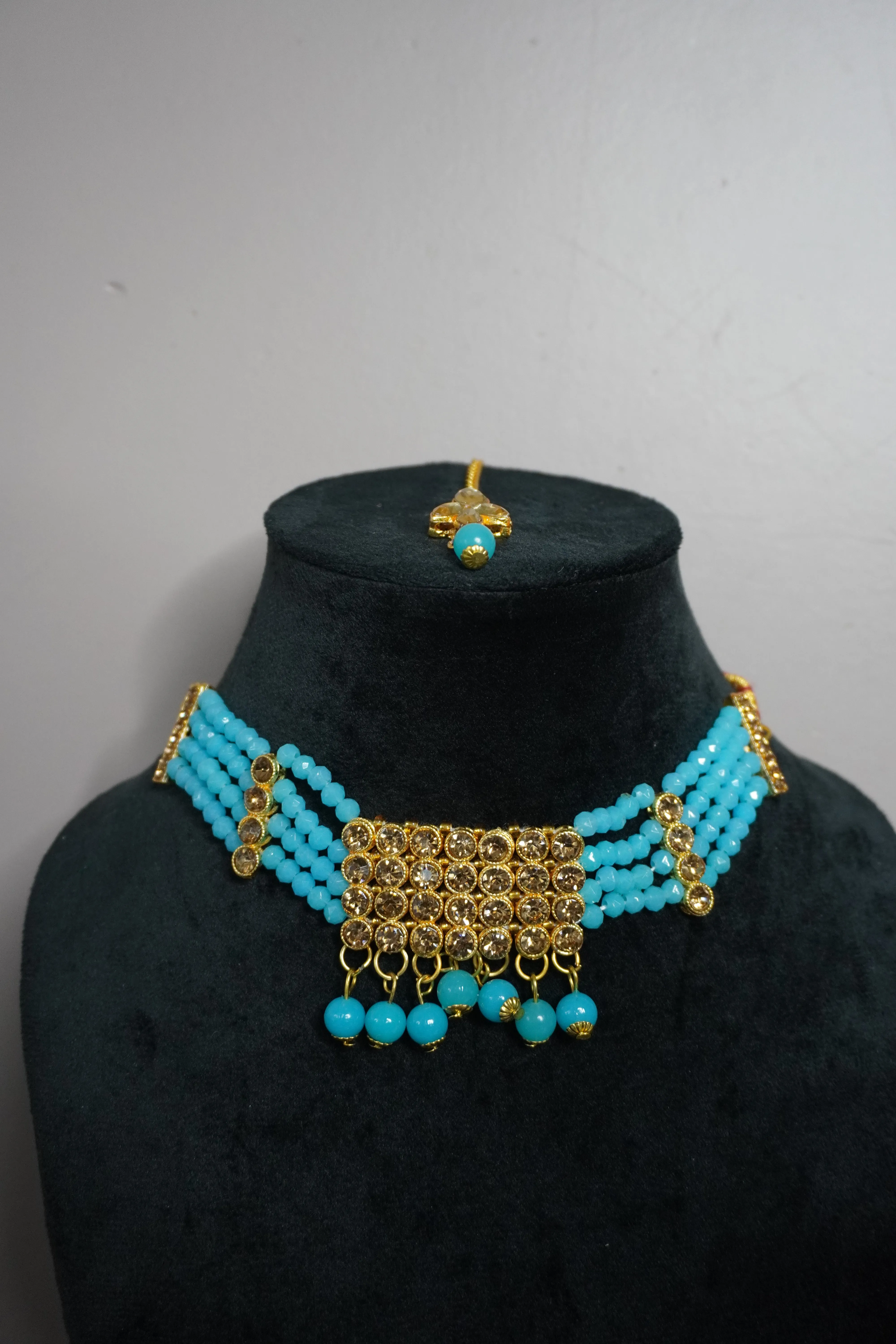 Sky Blue Colour Kundan Necklace with Earring & Maang Tikka