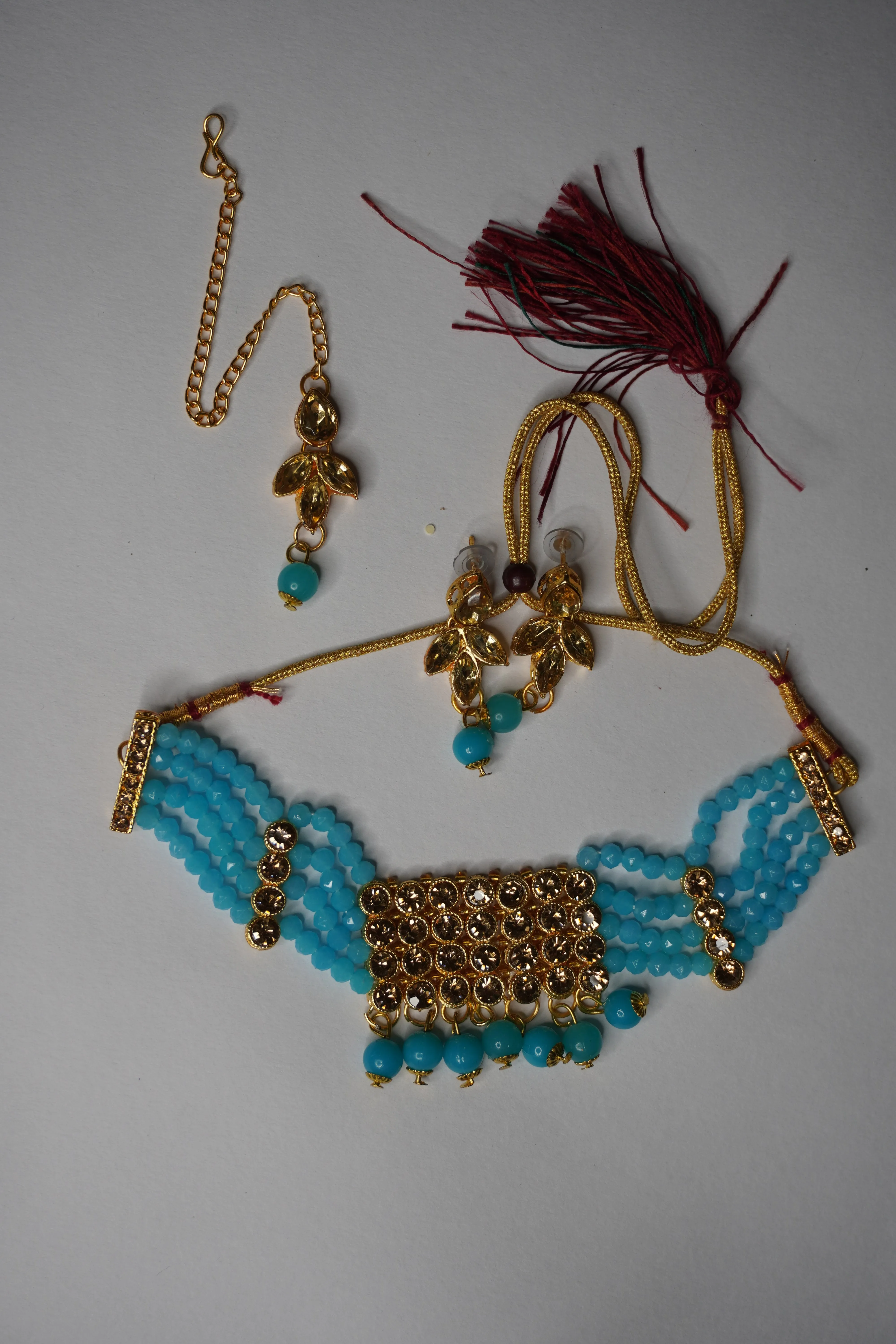 Sky Blue Colour Kundan Necklace with Earring & Maang Tikka