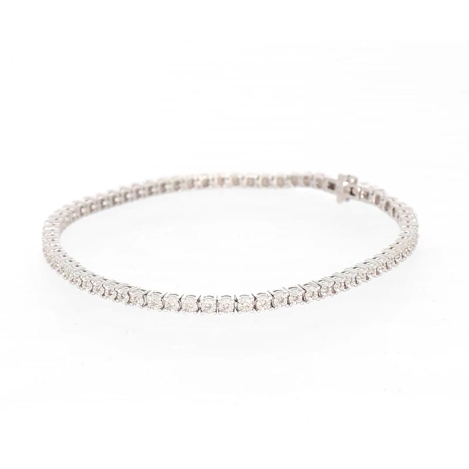 Sterling Silver 1/2 carat tw of Diamonds Tennis Bracelet