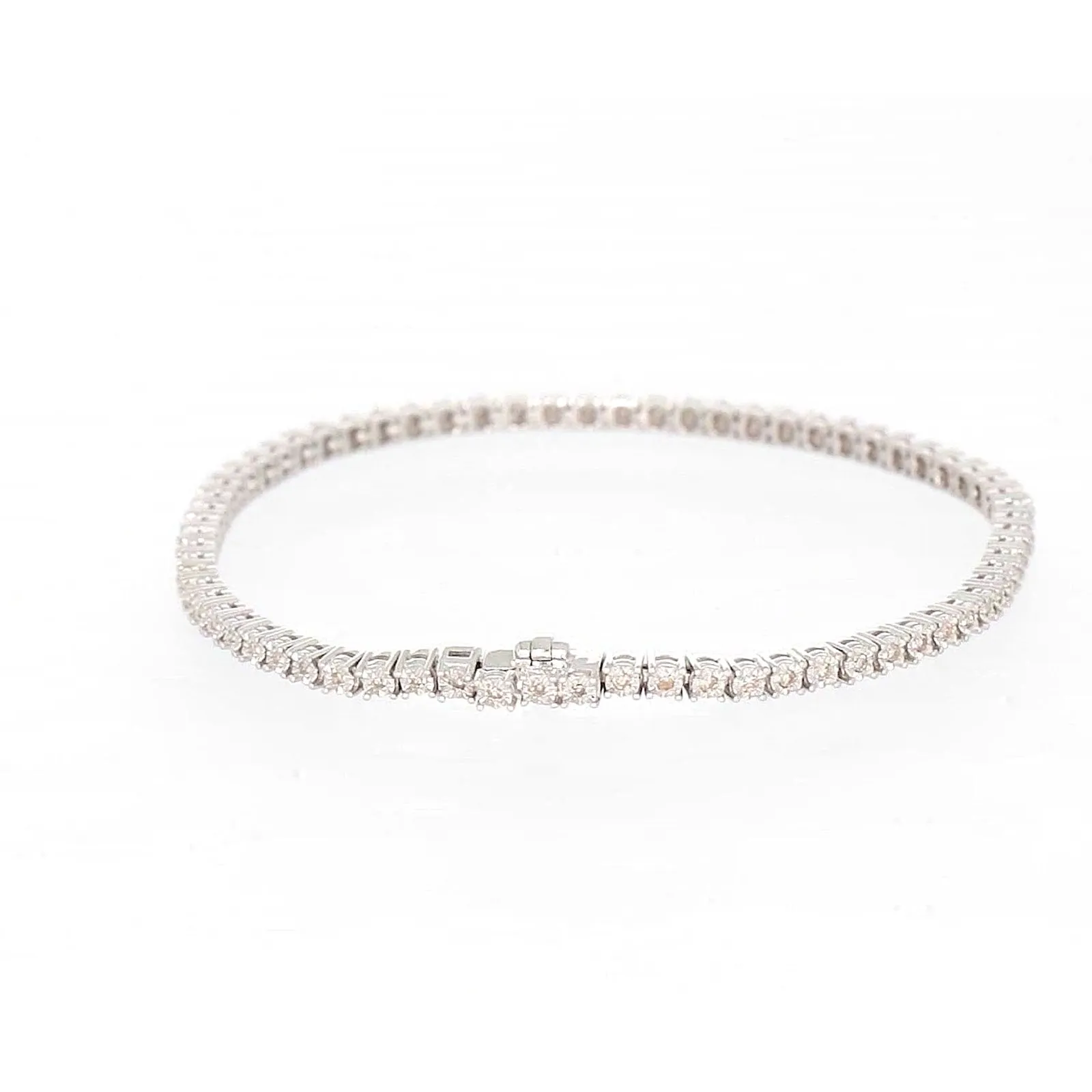 Sterling Silver 1/2 carat tw of Diamonds Tennis Bracelet