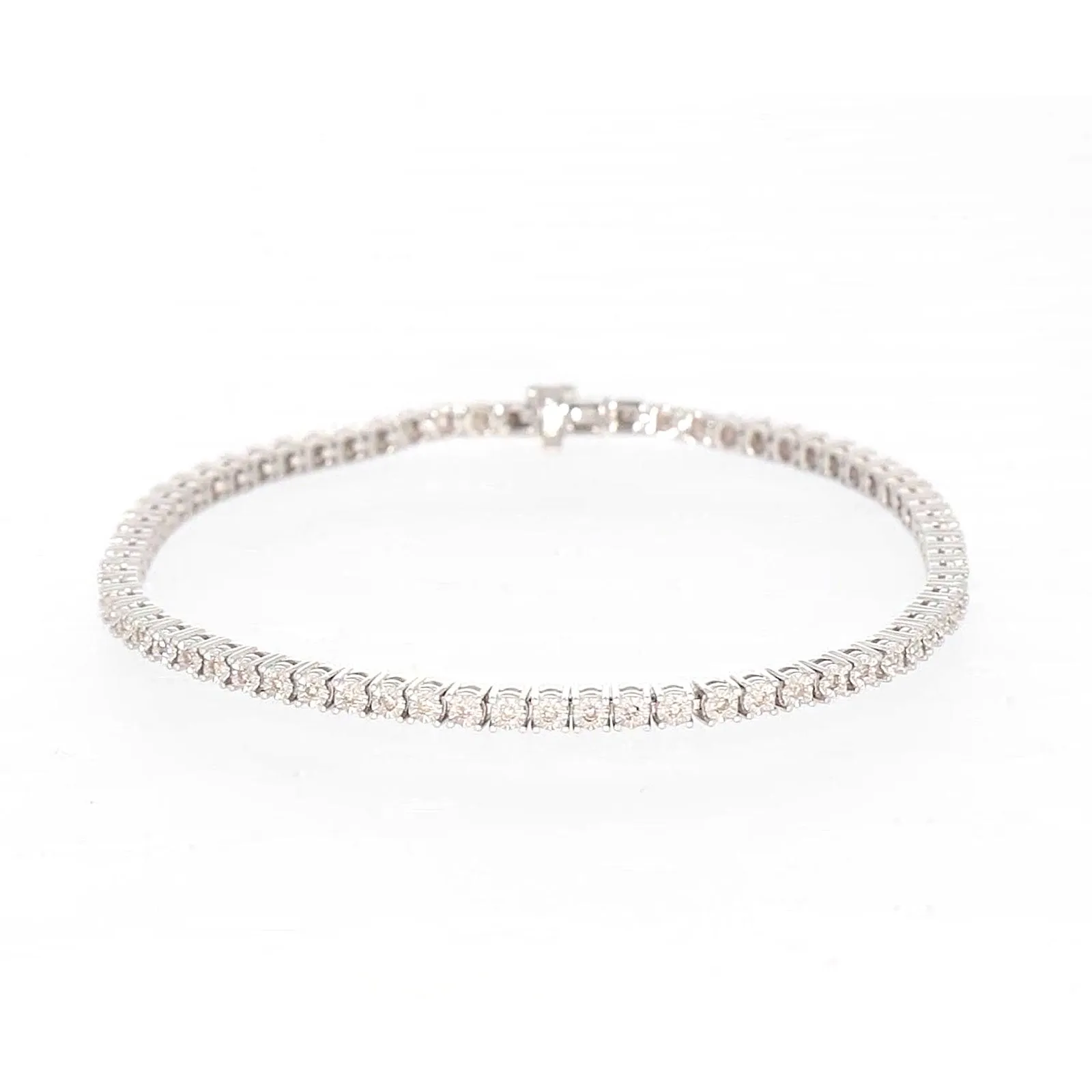 Sterling Silver 1/2 carat tw of Diamonds Tennis Bracelet