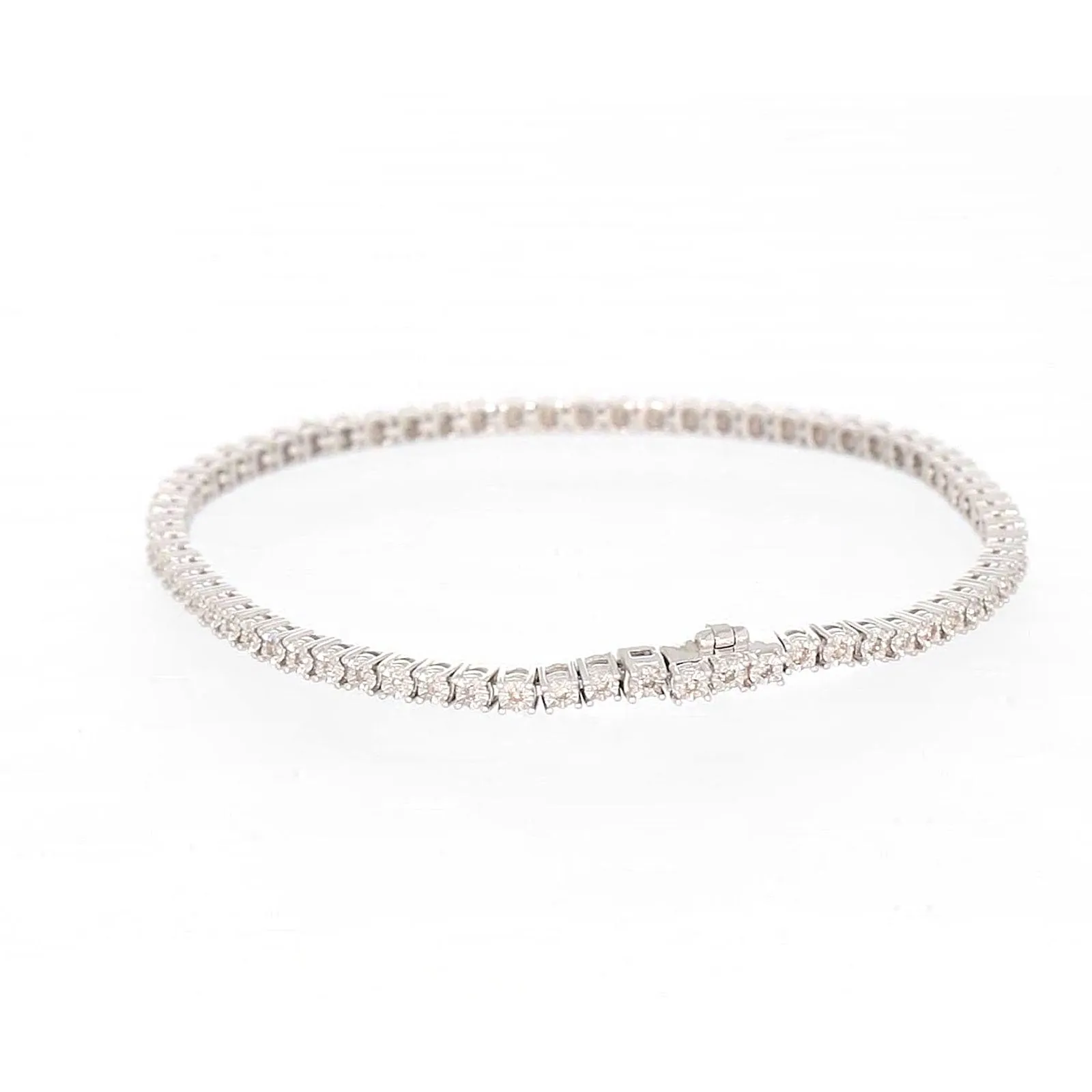 Sterling Silver 1/2 carat tw of Diamonds Tennis Bracelet