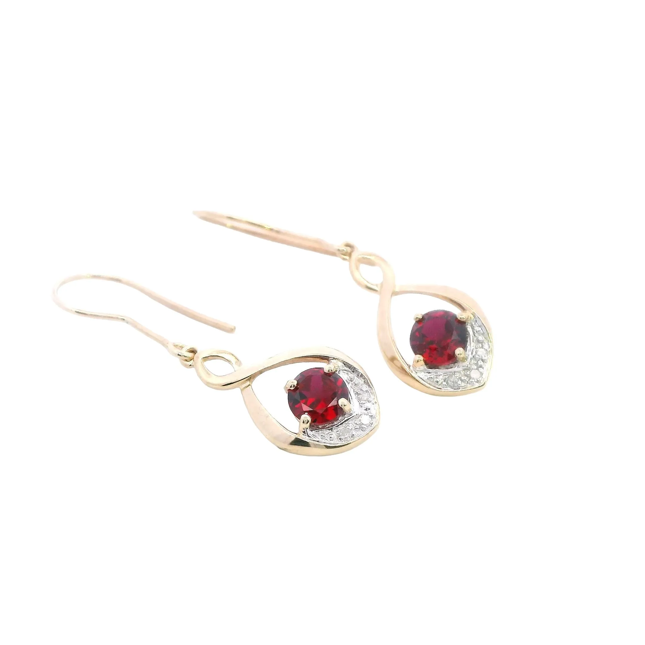 Stunning 9ct Yellow Gold Synthetic Ruby & Diamond Drop Earrings