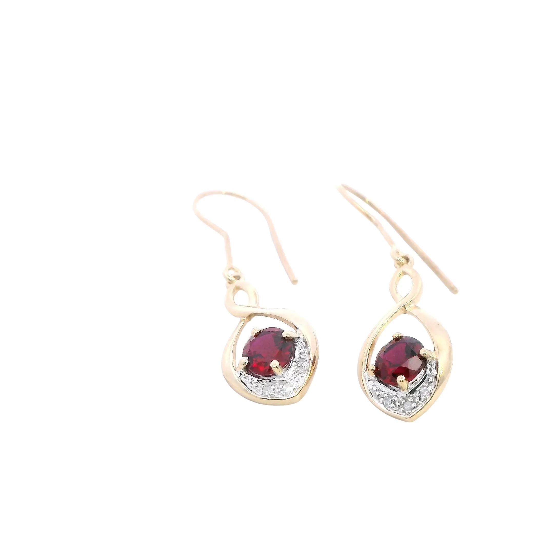 Stunning 9ct Yellow Gold Synthetic Ruby & Diamond Drop Earrings