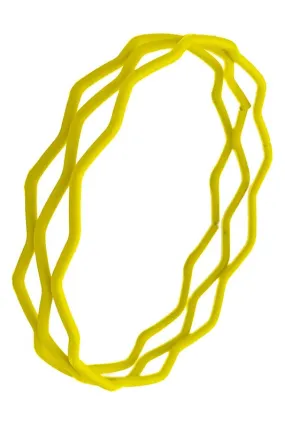 Wavy Metal Bangle Set in Yellow